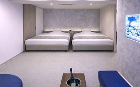 Hotel The Grandee Shinsaibashi Namba